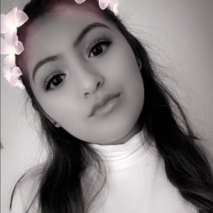 Meet your Posher, Elva